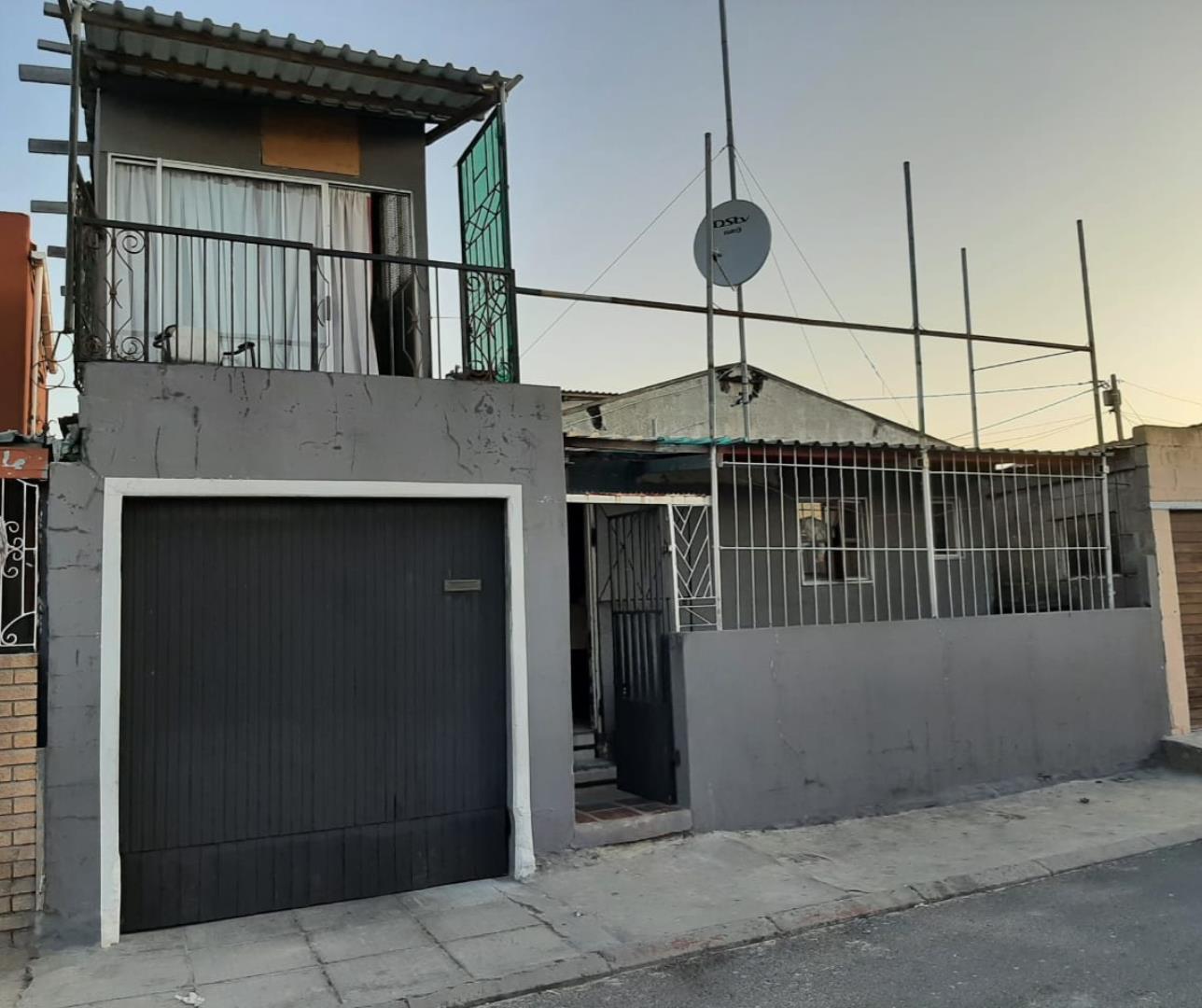 5 Bedroom House for Sale - Western Cape