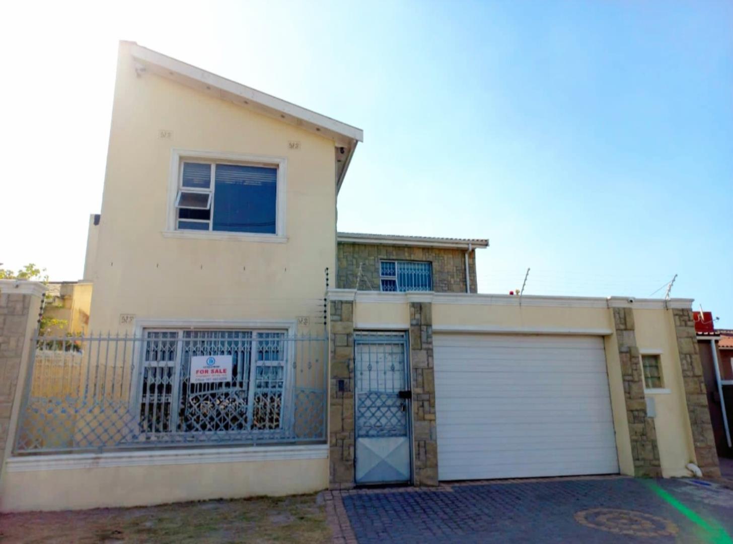 5 Bedroom House for Sale - Western Cape