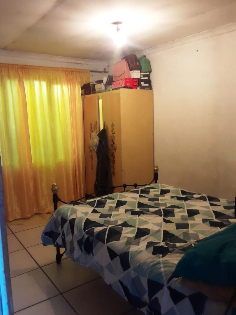 711733_d5.jpg