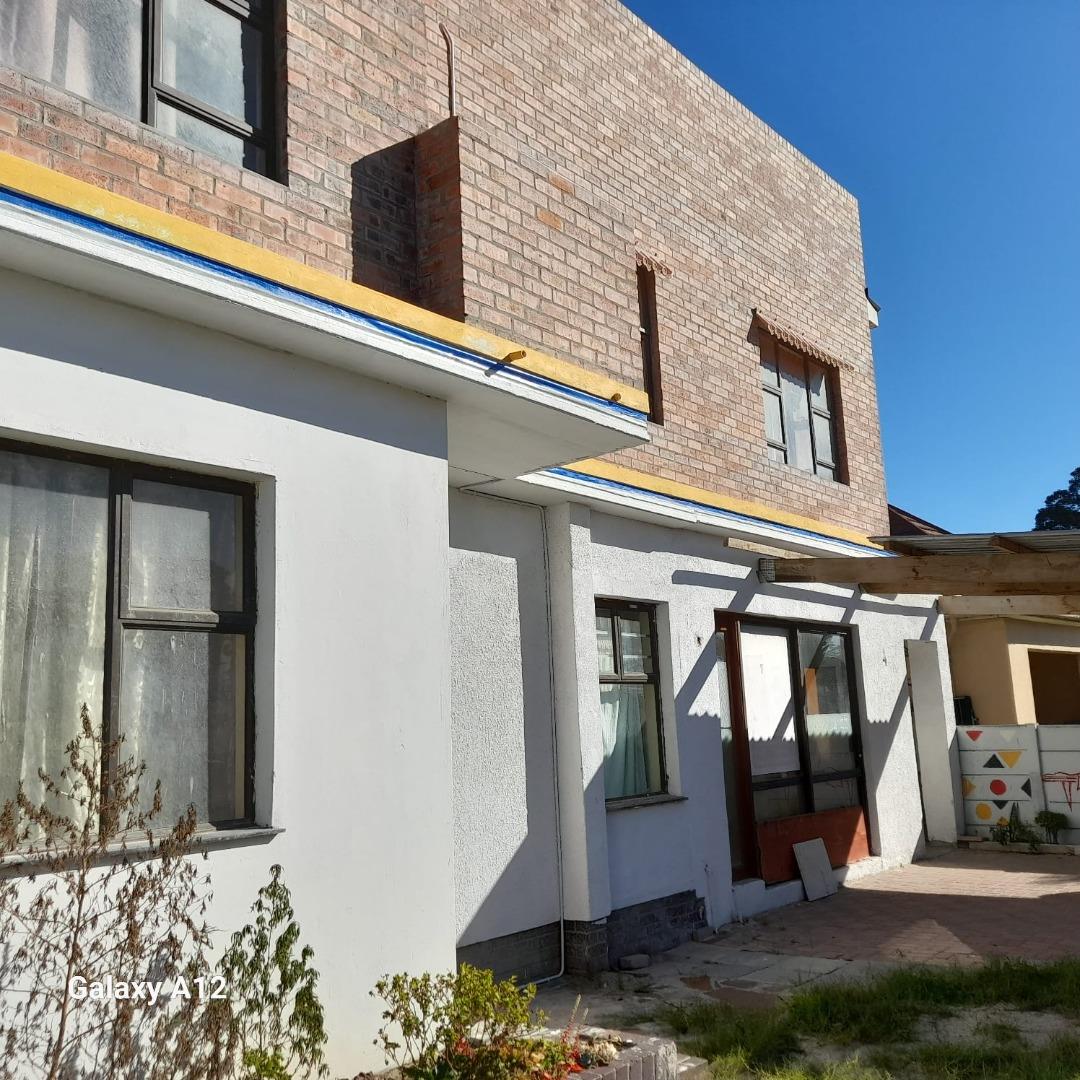 10 Bedroom House for Sale - Western Cape