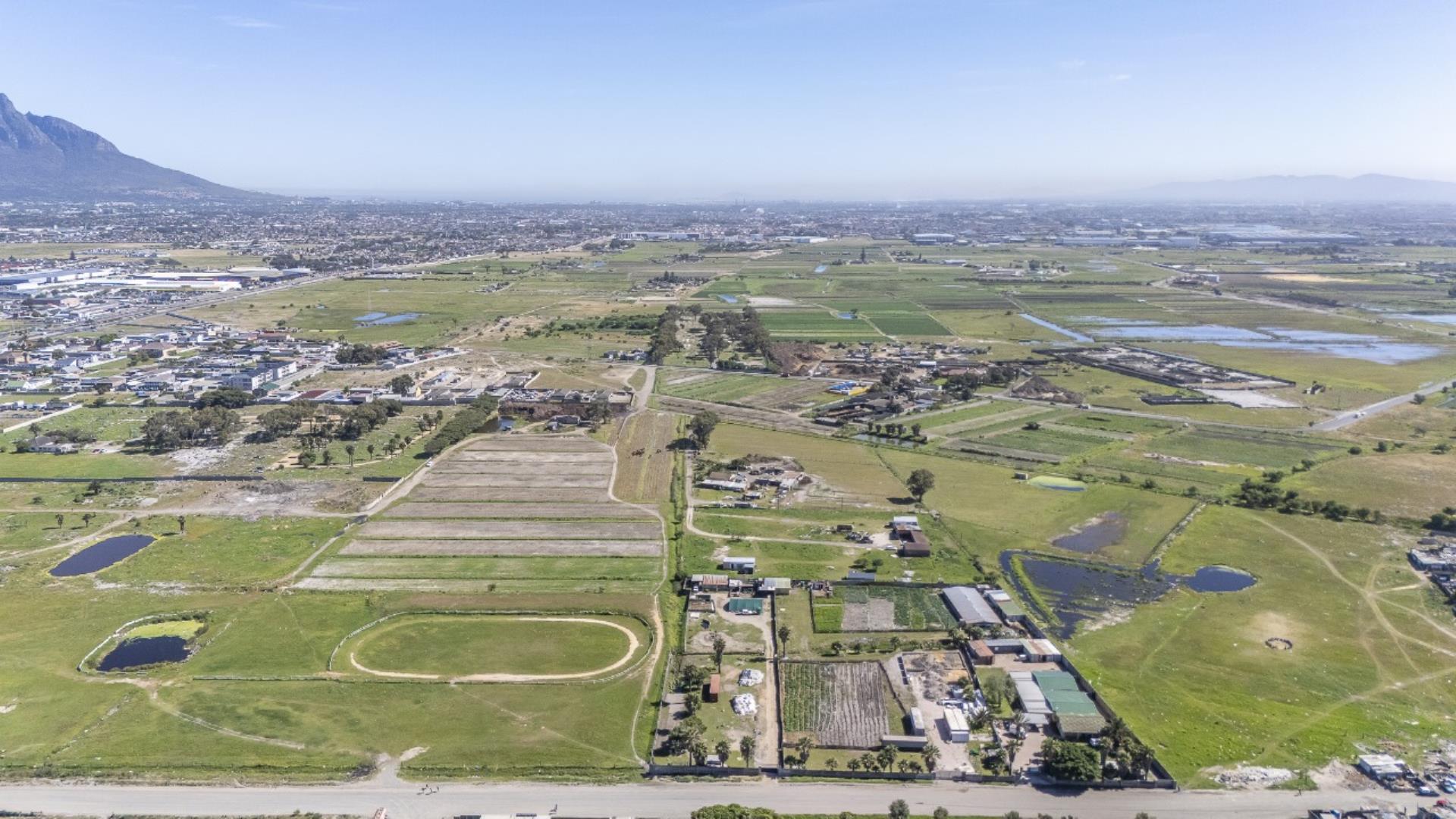 757097_farm1.4.jpg